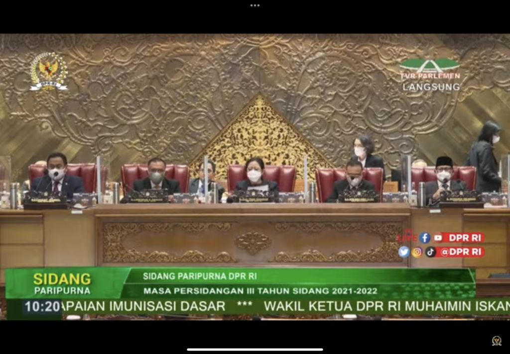 Rapat Paripurna DPR menyetujui RUU TPKS sebagai RUU inisiatif DPR, Selasa (18/1/2022).