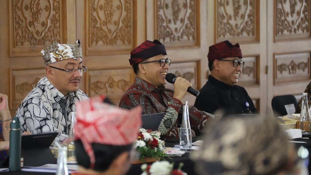 https://assetd.kompas.id/OzgnITQiKlL3saW4rOakcp8fBPU=/1024x576/https%3A%2F%2Fkompas.id%2Fwp-content%2Fuploads%2F2022%2F11%2F241122-TAJA-PANRB-KEDUA-2.jpeg