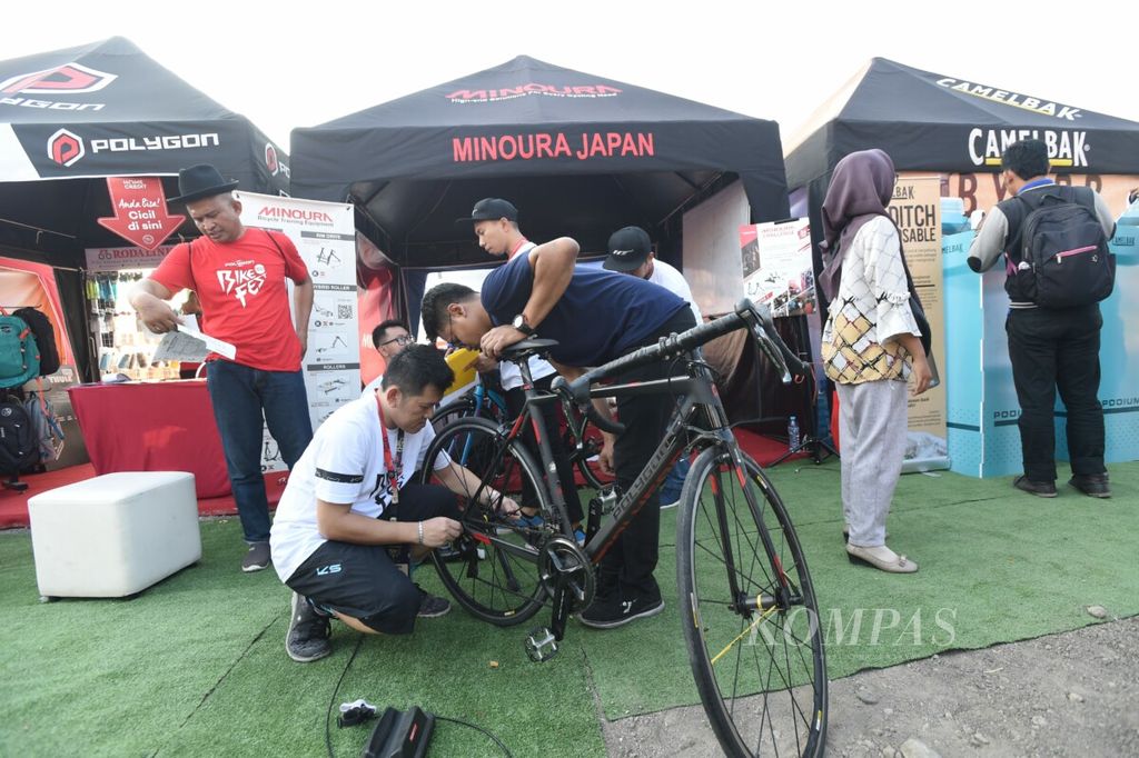 https://assetd.kompas.id/POLQR8jVOW3fY9IFQrsa2MG4fpA=/1024x682/filters:watermark(https://cdn-content.kompas.id/umum/kompas_main_logo.png,-16p,-13p,0)/https%3A%2F%2Fkompas.id%2Fwp-content%2Fuploads%2F2019%2F10%2F20191026Bah30_1572090756.jpg