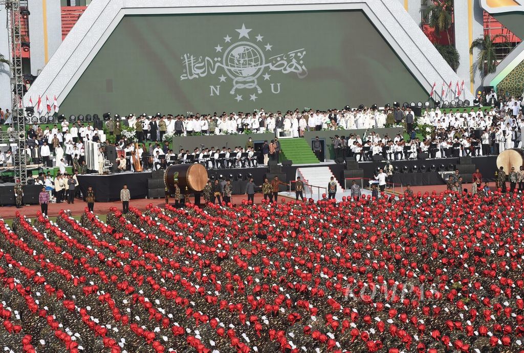 The highlight of the Nahdlatul Ulama One Century reception at the Gelora Delta Stadium, Sidoarjo, Tuesday (7/2/2022). The activity was attended by President Joko Widodo.