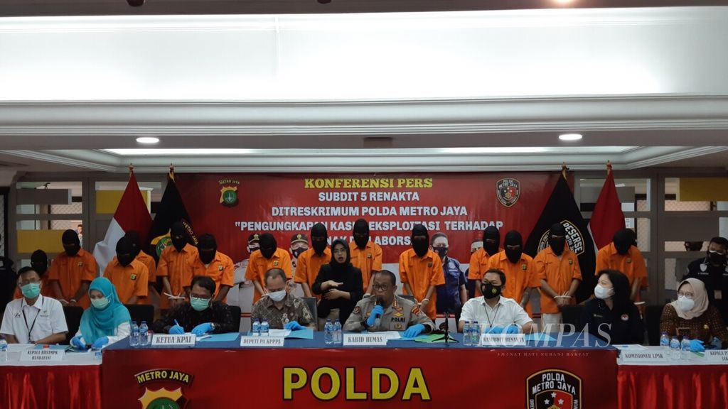 https://assetd.kompas.id/QEAQjSORay8WSm9Kk62p4EbJLgo=/1024x576/filters:watermark(https://cdn-content.kompas.id/umum/kompas_main_logo.png,-16p,-13p,0)/https%3A%2F%2Fkompas.id%2Fwp-content%2Fuploads%2F2021%2F02%2F20210225JOG-Prostitusi-Puluhan-Anak-2_1614248457.jpg