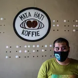 PPKM, Pendapatan Kedai Kopi Turun Drastis