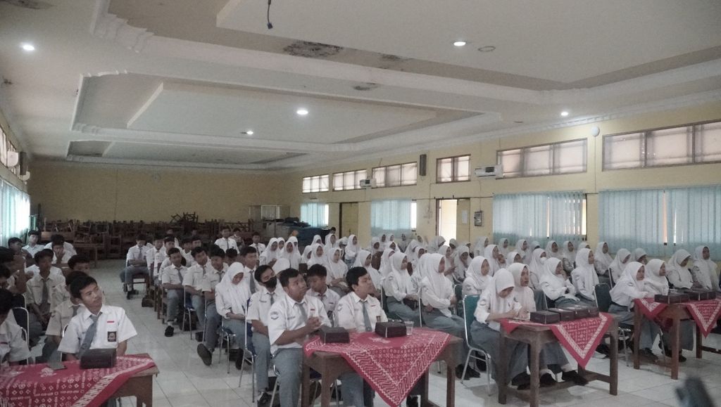 https://assetd.kompas.id/R7MLfMyD8m1rewNntV9wGNIWkPY=/1024x579/https%3A%2F%2Fkompas.id%2Fwp-content%2Fuploads%2F2023%2F03%2F210323-TAJA-PLN-3.jpg