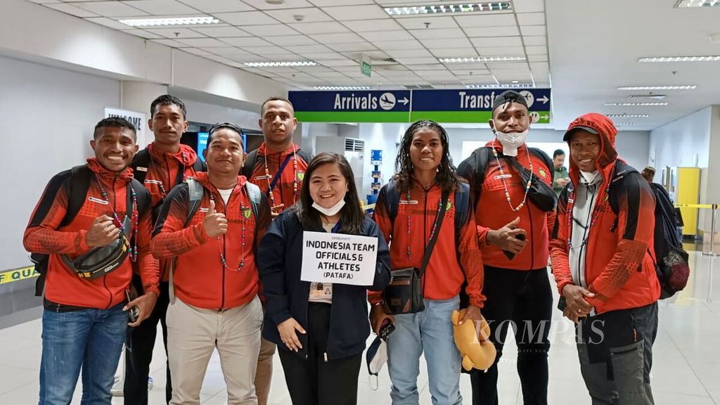 Tim pelatnas desentralisasi Mimika, Papua, tiba di Ilagan, Isabella, Filipina, Selasa (21/3/2023). Pengurus Besar Persatuan Atletik Seluruh Indonesia dan PT Freeport Indonesia mengirim lima atlet pelatnas desentralisasi Mimika lainnya untuk ikut Kejuaraan Atletik Filipina 2023, 22-26 Maret. 