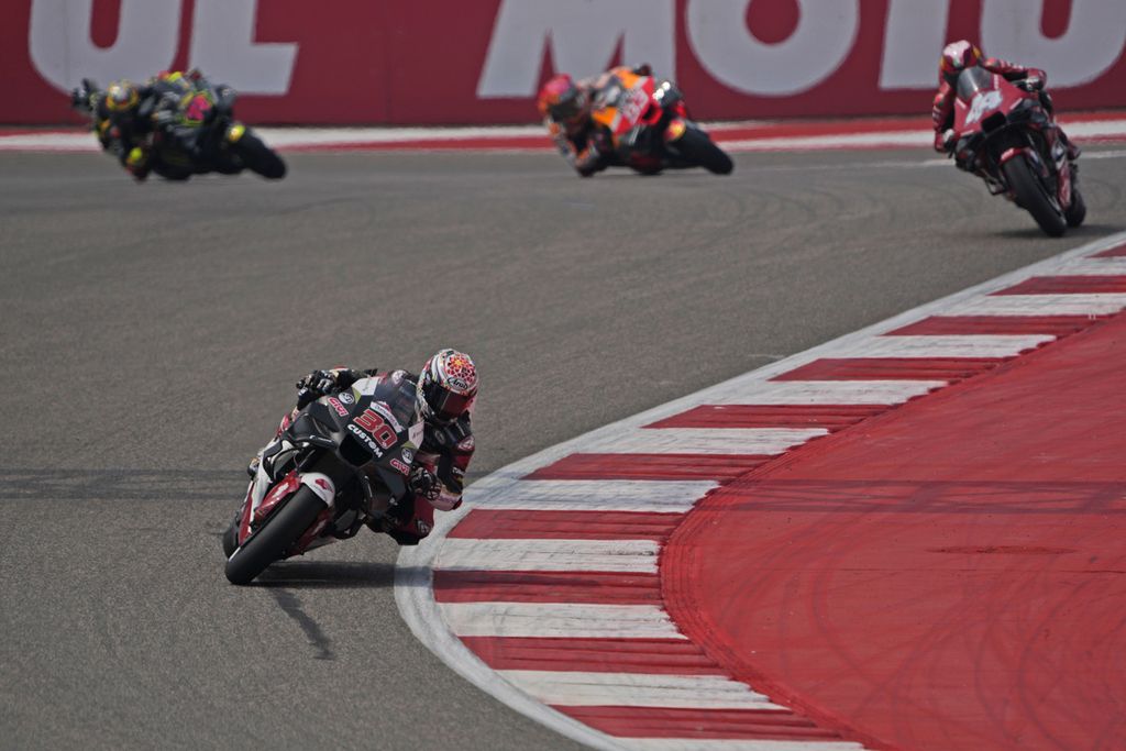 Para pebalap berpartisipasi dalam latihan bebas pertama MotoGP seri India di Sirkuit Buddh, Greater Noida, Jumat (22/9/2023).