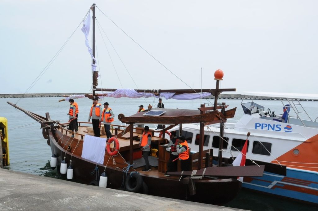 Pendidikan vokasi dapat dioptimalkan untuk mendukung potensi ekonomi maritim Indonesia. Kapal tradisional untuk nelayan yang dilengkapi beberapa fitur teknologi modern berhasil dibuat SMKN 3 Buduran, Sidoarjo, Jawa Timur, melalui kolaborasi dengan Politeknik Perkapalan Negeri Surabaya (PPNS) dan mitra industri PT Tunas Maritim Global. 