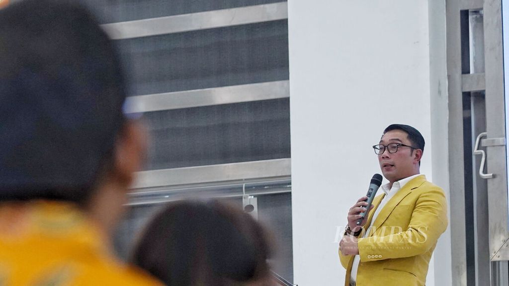 Wakil Ketua Umum Partai Golkar Ridwan Kamil memberikan kuliah umum dengan tema ”Kepemimpinan Transformatif yang Berbasis Karya”, di Kantor DPP Partai Golkar, Jakarta, Senin (13/3/2023). 