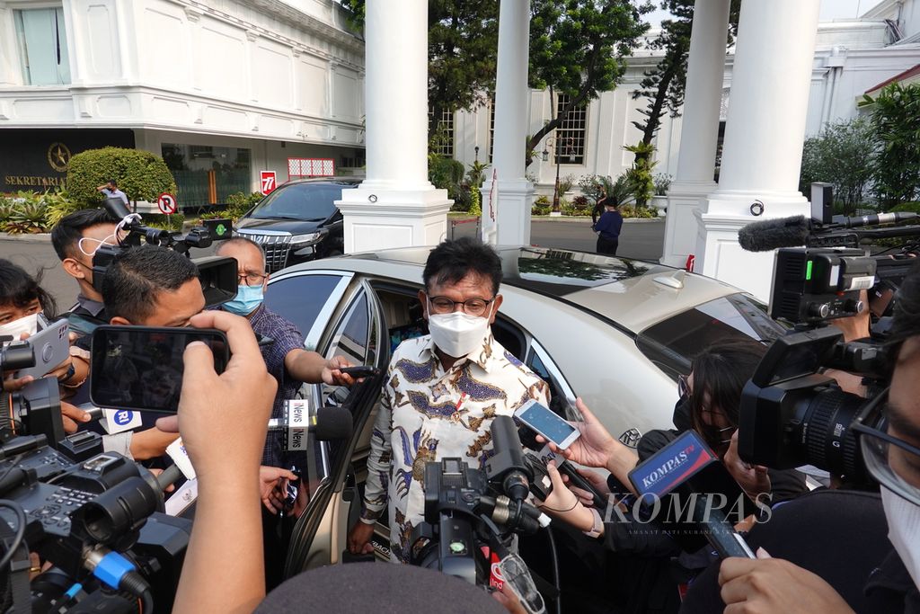 Sekretaris Jenderal Partai Nasdem Johnny G Plate ketika memberikan keterangan pers di Istana Kepresidenan, Jakarta, Rabu (24/8/2022).