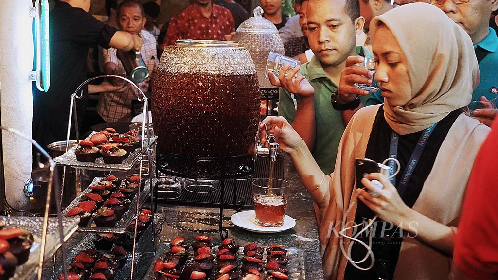https://assetd.kompas.id/RzdA3igbTWdhBZnbJZsjw4L7-SY=/1024x576/filters:watermark(https://cdn-content.kompas.id/umum/kompas_main_logo.png,-16p,-13p,0)/https%3A%2F%2Fkompas.id%2Fwp-content%2Fuploads%2F2019%2F11%2F66134481.jpg