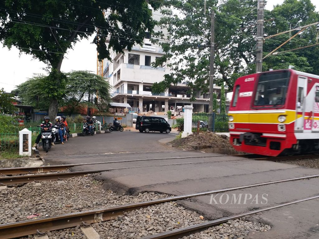 https://assetd.kompas.id/S02vAS_L9vlsrjKFYzEyxW-sZNU=/1024x768/filters:watermark(https://cdn-content.kompas.id/umum/kompas_main_logo.png,-16p,-13p,0)/https%3A%2F%2Fkompas.id%2Fwp-content%2Fuploads%2F2019%2F02%2FIMG_20180523_200604_640.jpg