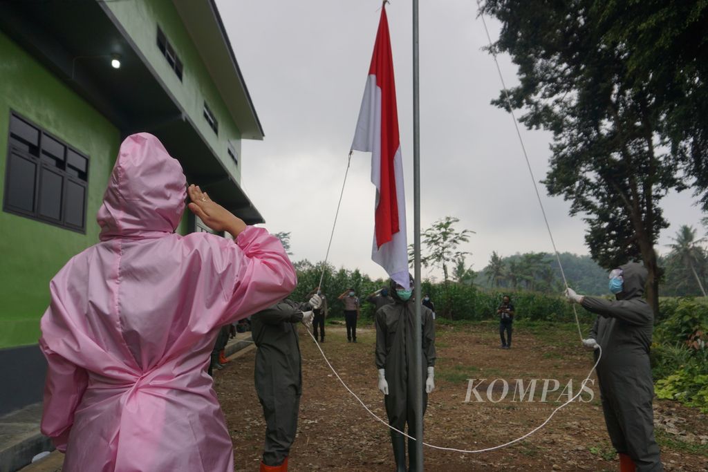 https://assetd.kompas.id/S18S29BgCVP1rwEuXOHlxzgNxW0=/1024x683/filters:watermark(https://cdn-content.kompas.id/umum/kompas_main_logo.png,-16p,-13p,0)/https%3A%2F%2Fkompas.id%2Fwp-content%2Fuploads%2F2021%2F08%2F70d04846-f165-4b3b-86c4-c3fffefa6bd4_jpg.jpg