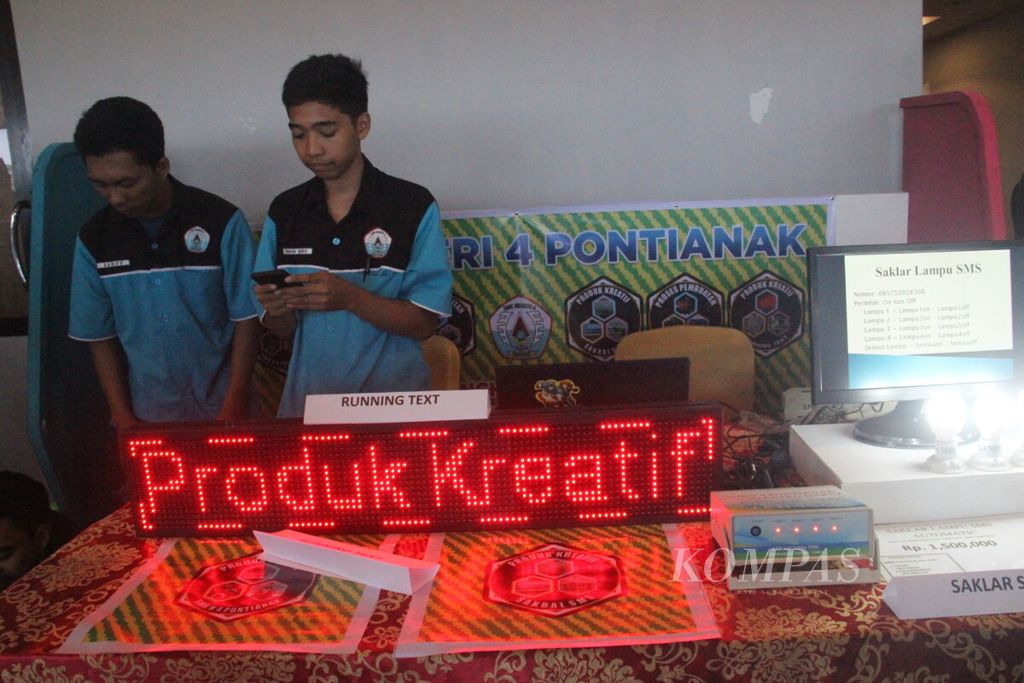https://assetd.kompas.id/SVjlvqCjH2om9nhd-35fMKLLj7o=/1024x683/filters:watermark(https://cdn-content.kompas.id/umum/kompas_main_logo.png,-16p,-13p,0)/https%3A%2F%2Fkompas.id%2Fwp-content%2Fuploads%2F2019%2F10%2FIMG_0975_1571910617.jpg