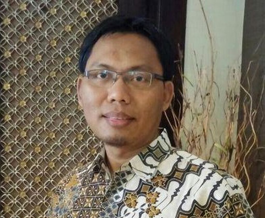 https://assetd.kompas.id/SoasRUTK6YyQqoBqTUFADM0dF9s=/1024x842/https%3A%2F%2Fkompas.id%2Fwp-content%2Fuploads%2F2021%2F03%2FMunawar-Kasan_1616083077.jpeg
