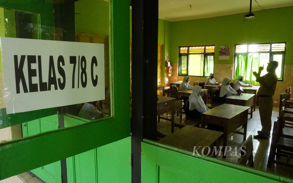 https://assetd.kompas.id/TBW77ytEgp2MlWmYfgOACQXqUKI=/1024x640/filters:watermark(https://cdn-content.kompas.id/umum/kompas_main_logo.png,-16p,-13p,0)/https%3A%2F%2Fkompas.id%2Fwp-content%2Fuploads%2F2020%2F06%2Fadfe5ae8-ffb8-449c-bd4f-e960cd067f01_jpg.jpg
