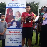 Sepakan Bola Penuh Senyum Witan Sulaiman untuk Penyandang Bibir Sumbing