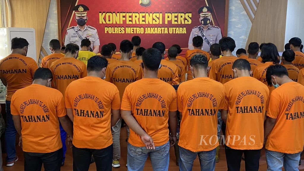 https://assetd.kompas.id/TZa3NzaiGtT185Af_6rhaDngD0s=/1024x576/filters:watermark(https://cdn-content.kompas.id/umum/kompas_main_logo.png,-16p,-13p,0)/https%3A%2F%2Fkompas.id%2Fwp-content%2Fuploads%2F2021%2F06%2F6f2d2001-fb35-4456-8c3b-54542f4f8c0c_jpg.jpg