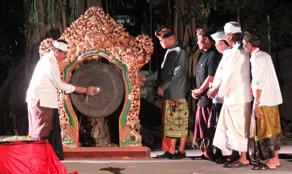 https://assetd.kompas.id/UM4pBdF-2Cn8kAIsFcqaKLddu0I=/1024x612/filters:watermark(https://cdn-content.kompas.id/umum/kompas_main_logo.png,-16p,-13p,0)/https%3A%2F%2Fkompas.id%2Fwp-content%2Fuploads%2F2019%2F10%2Fc031025e-3892-4126-8c9f-dab1f84aea0d_jpg.jpg