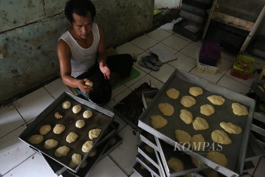 https://assetd.kompas.id/UxuwOVgeBe1JKYXZf2Je1cIoG2g=/1024x683/filters:watermark(https://cdn-content.kompas.id/umum/kompas_main_logo.png,-16p,-13p,0)/https%3A%2F%2Fkompas.id%2Fwp-content%2Fuploads%2F2020%2F08%2Fff110b95-16a5-4d71-b744-beed388a3031_jpg.jpg