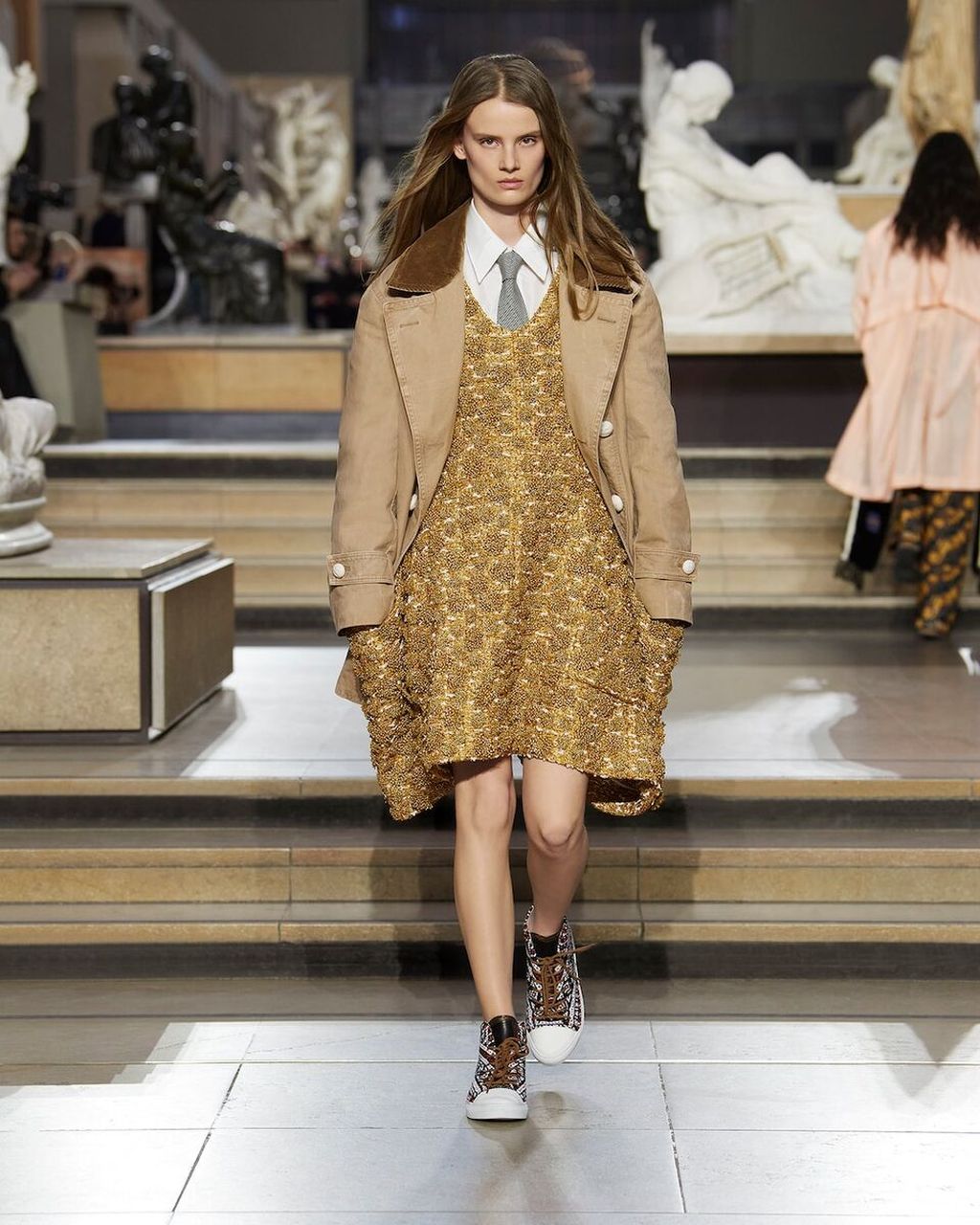 Koleksi Louis Vuitton Fall/Winter 2022-2023 Paris Fashion Week.