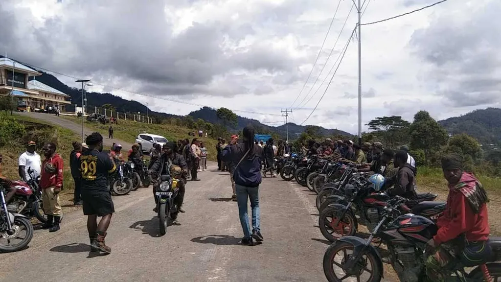 Warga Sipil Tertembak di Lokasi Konflik TNI-Kelompok Bersenjata, Medis dan Bahan Makanan Terkendala