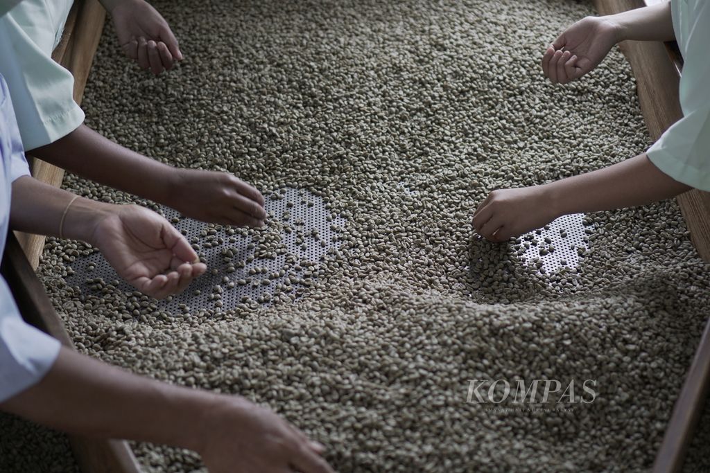 https://assetd.kompas.id/VO_R7KLUI-y7qQCocX4q8IWBe9w=/1024x683/filters:watermark(https://cdn-content.kompas.id/umum/kompas_main_logo.png,-16p,-13p,0)/https%3A%2F%2Fkompas.id%2Fwp-content%2Fuploads%2F2020%2F09%2Fa90212ae-7f69-45ca-8cb7-6b780e50945b_jpg.jpg