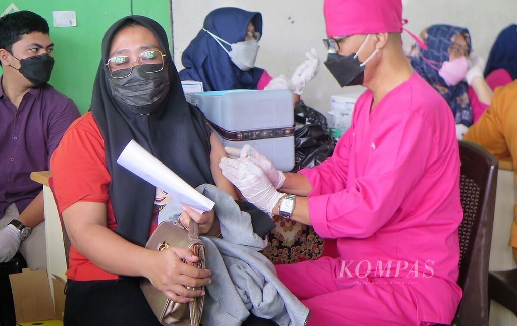 https://assetd.kompas.id/Vi3vvfqtnNJEjAOKs9jDwHPvLtY=/1024x646/filters:watermark(https://cdn-content.kompas.id/umum/kompas_main_logo.png,-16p,-13p,0)/https%3A%2F%2Fkompas.id%2Fwp-content%2Fuploads%2F2021%2F07%2Fc01b6485-2e59-4d96-b1da-a688fdde468b_jpg.jpg