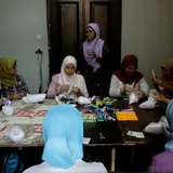 Turis Asing yang Mengais Hidup di Bali untuk tes terjemahan