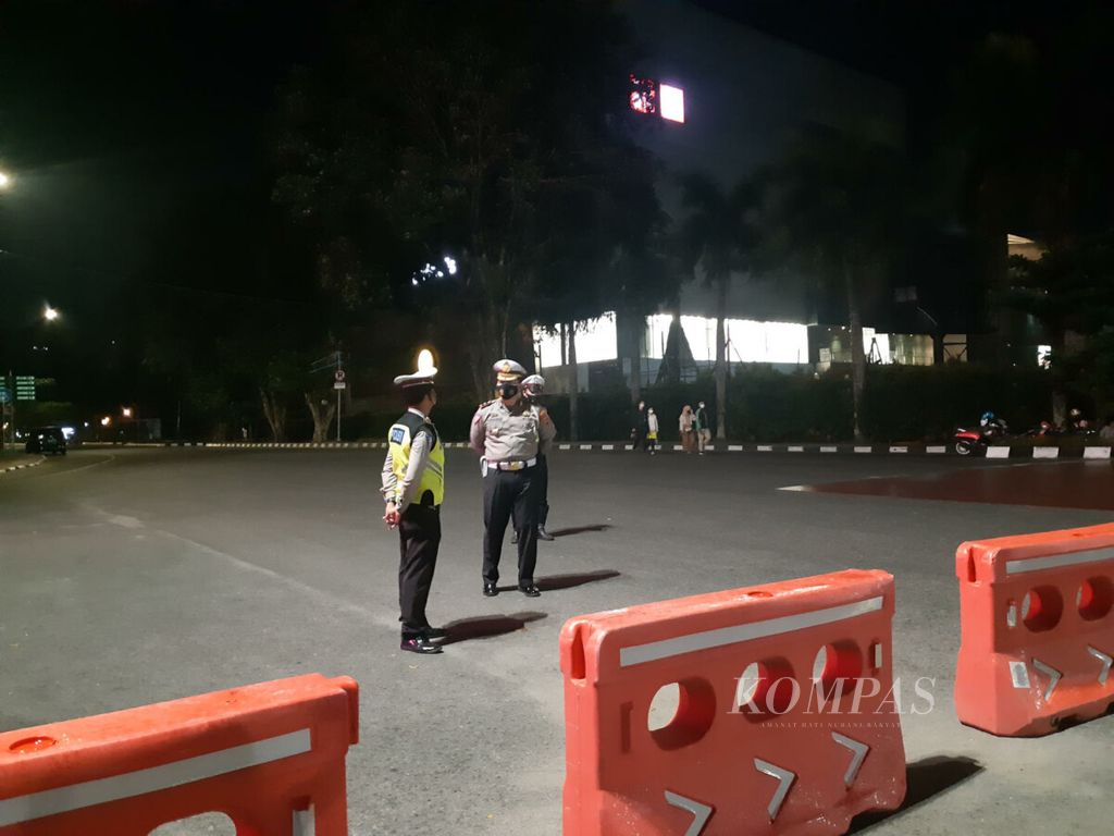 https://assetd.kompas.id/WWVnQP6veufksaeu2FYB4YTh7MM=/1024x768/filters:watermark(https://cdn-content.kompas.id/umum/kompas_main_logo.png,-16p,-13p,0)/https%3A%2F%2Fkompas.id%2Fwp-content%2Fuploads%2F2021%2F07%2F20210709RAM04_1625840511.jpg