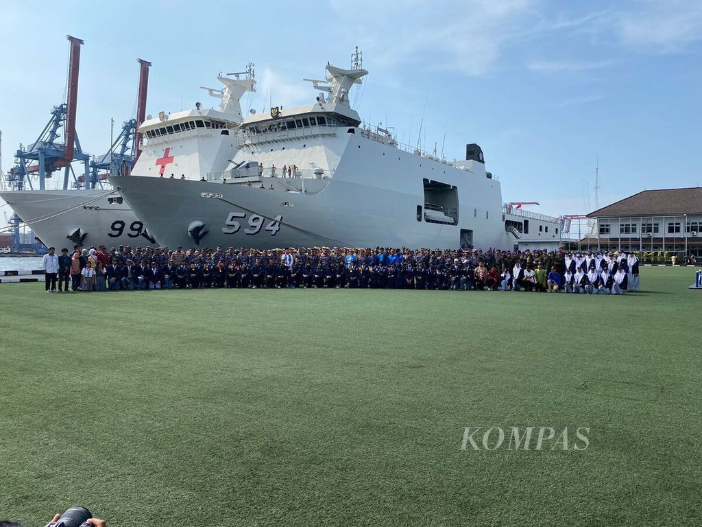 TNI AL mengadakan Sailing Camp 2024 untuk memperkenalkan dunia maritim kepada para remaja selama tiga hari sejak Jumat (11/10/2024). 