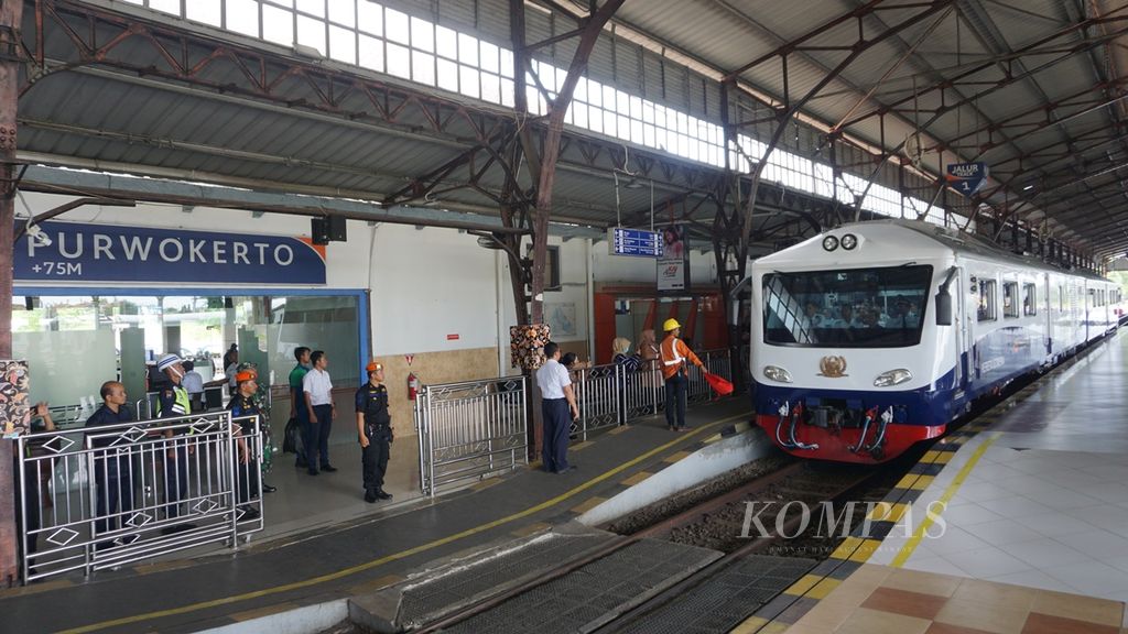 https://assetd.kompas.id/WrCy2671jFlzbNTYLrKOe51IRNw=/1024x576/filters:watermark(https://cdn-content.kompas.id/umum/kompas_main_logo.png,-16p,-13p,0)/https%3A%2F%2Fkompas.id%2Fwp-content%2Fuploads%2F2019%2F12%2F09973c31-687d-40d4-a3dc-21b70b4a5e5d_jpg.jpg