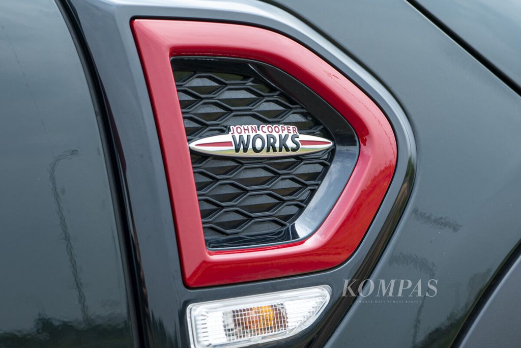 https://assetd.kompas.id/XEel7rNEnaWupWMGdqWZe4iKzmI=/1024x684/filters:watermark(https://cdn-content.kompas.id/umum/kompas_main_logo.png,-16p,-13p,0)/https%3A%2F%2Fkompas.id%2Fwp-content%2Fuploads%2F2020%2F04%2F20200428ED11_1588086794.jpg