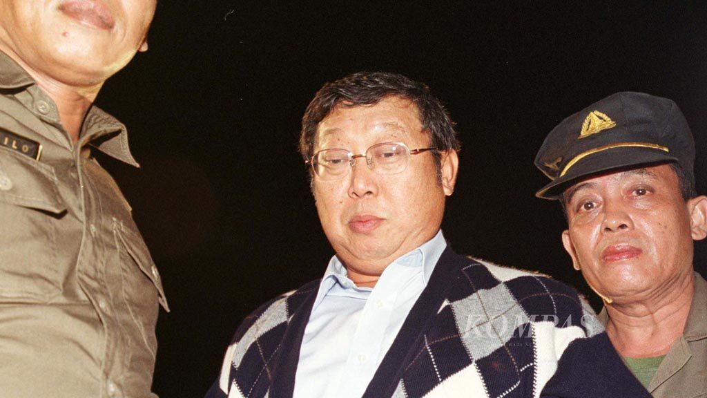 https://assetd.kompas.id/XK2v9T9HxIsq_I9f1Xctqo_8MiY=/1024x576/filters:watermark(https://cdn-content.kompas.id/umum/kompas_main_logo.png,-16p,-13p,0)/https%3A%2F%2Fkompas.id%2Fwp-content%2Fuploads%2F2019%2F07%2F20190710_ENGLISH-BLBI_A_web_1562764799.jpg