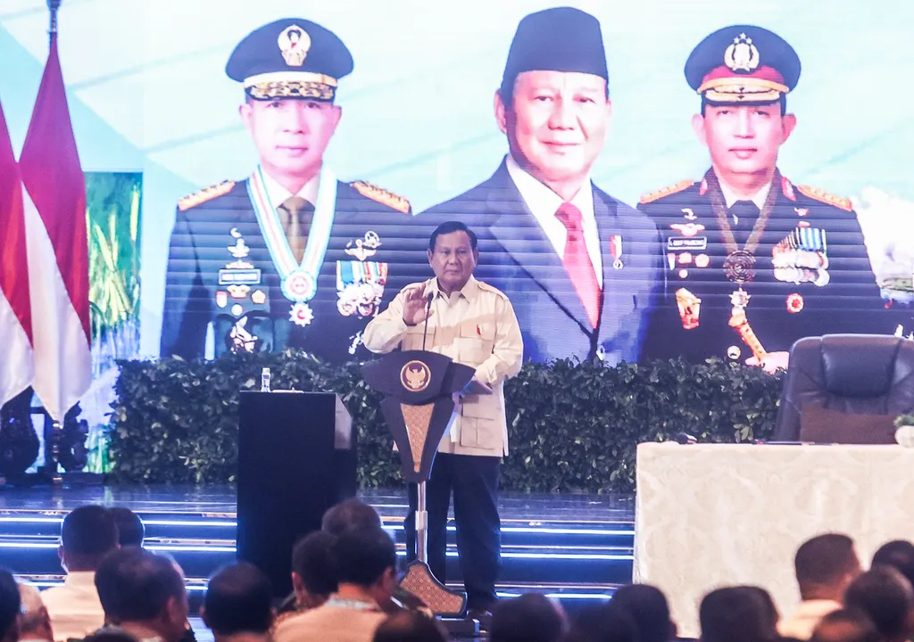 Presiden Prabowo: TNI dan Polri Harus Selalu Mengoreksi Diri