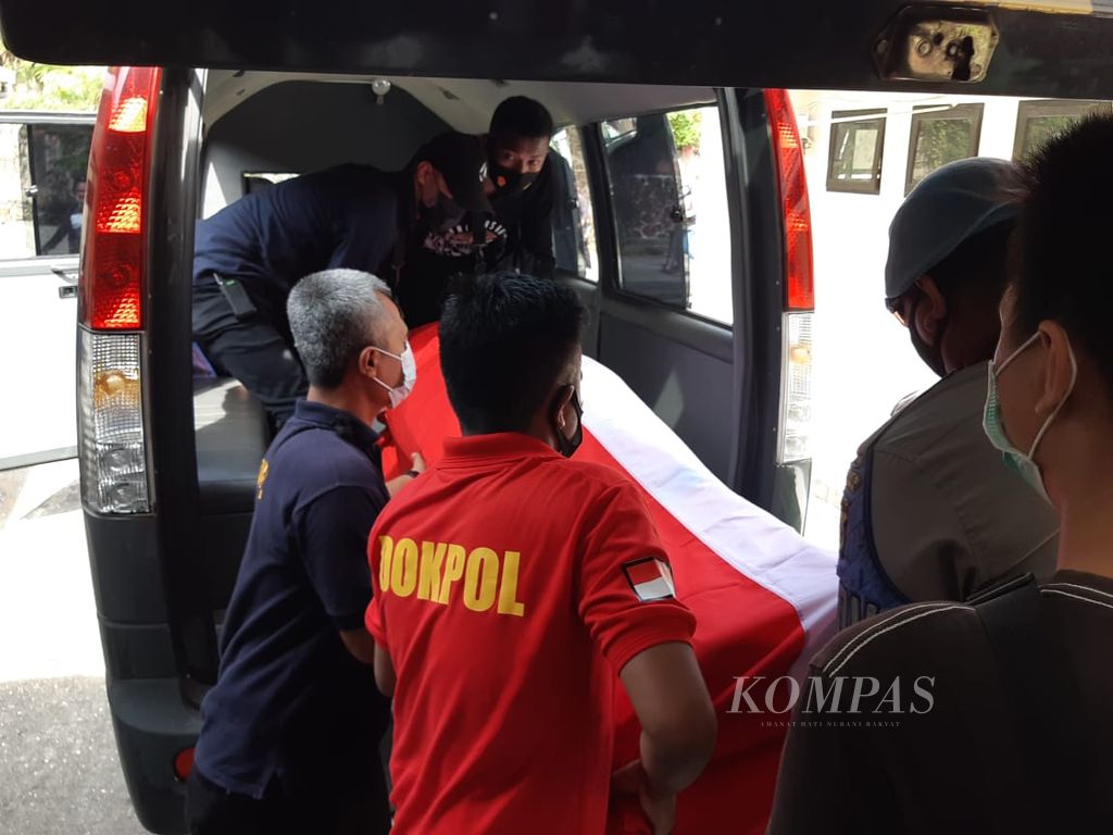 https://assetd.kompas.id/XQ14CLZDSfMC9wX1uCCCqoOZnQA=/1024x768/filters:watermark(https://cdn-content.kompas.id/umum/kompas_main_logo.png,-16p,-13p,0)/https%3A%2F%2Fkompas.id%2Fwp-content%2Fuploads%2F2021%2F05%2F20210529FLOA_1622272115.jpeg