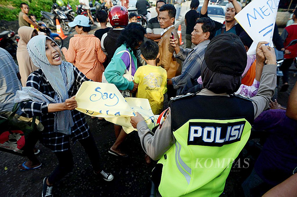 https://assetd.kompas.id/XSyVVLj0NI8oTfVw1BD6qL4J5Oc=/1024x679/filters:watermark(https://cdn-content.kompas.id/umum/kompas_main_logo.png,-16p,-13p,0)/https%3A%2F%2Fkompas.id%2Fwp-content%2Fuploads%2F2018%2F01%2Fkompas_tark_24874432_14_0.jpeg