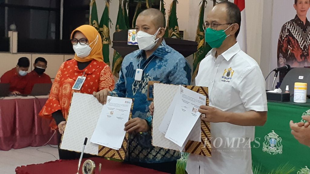 https://assetd.kompas.id/XhEgeHVFNeYiiqBZRBuG56S9RGE=/1024x576/filters:watermark(https://cdn-content.kompas.id/umum/kompas_main_logo.png,-16p,-13p,0)/https%3A%2F%2Fkompas.id%2Fwp-content%2Fuploads%2F2021%2F10%2F20211004_103757_1633349540.jpg
