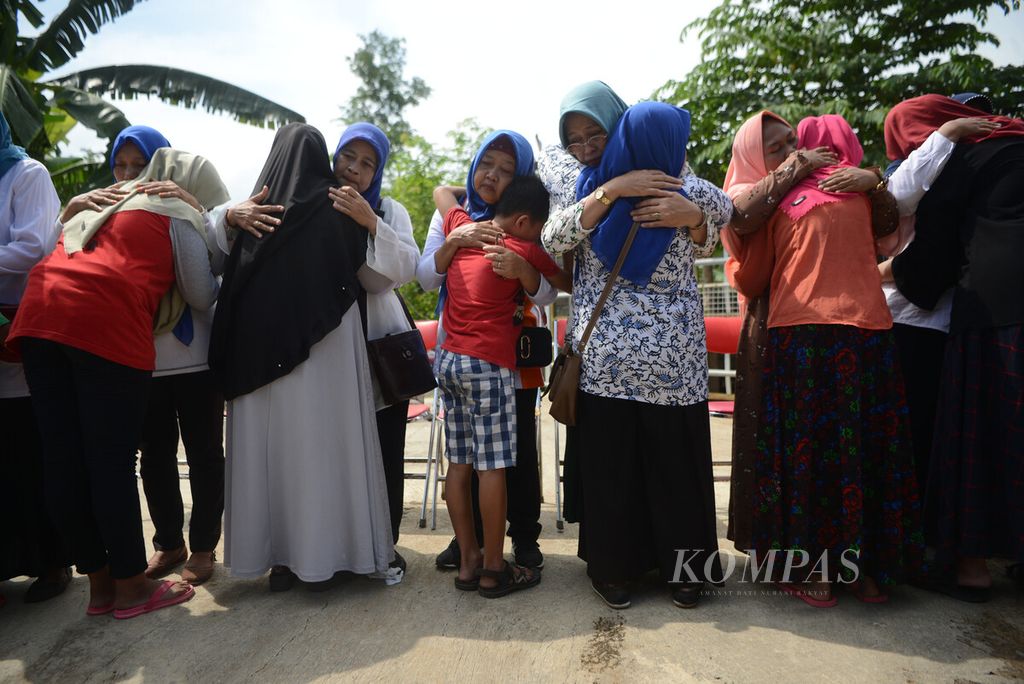 https://assetd.kompas.id/XsfK-zOVNEOHopWOgvAqmKCJzeE=/1024x684/filters:watermark(https://cdn-content.kompas.id/umum/kompas_main_logo.png,-16p,-13p,0)/https%3A%2F%2Fkompas.id%2Fwp-content%2Fuploads%2F2019%2F12%2F06515409-af88-4fbb-a32c-d82d5e99fe06_jpg.jpg