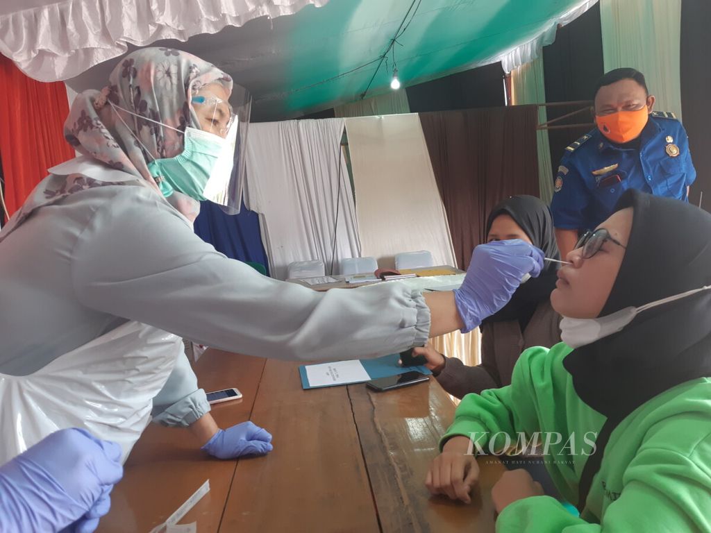 https://assetd.kompas.id/Y0CM_nwuTpnX53EDIUleCT9QFpE=/1024x768/filters:watermark(https://cdn-content.kompas.id/umum/kompas_main_logo.png,-16p,-13p,0)/https%3A%2F%2Fkompas.id%2Fwp-content%2Fuploads%2F2021%2F05%2F20210506_101857_1620293617.jpg
