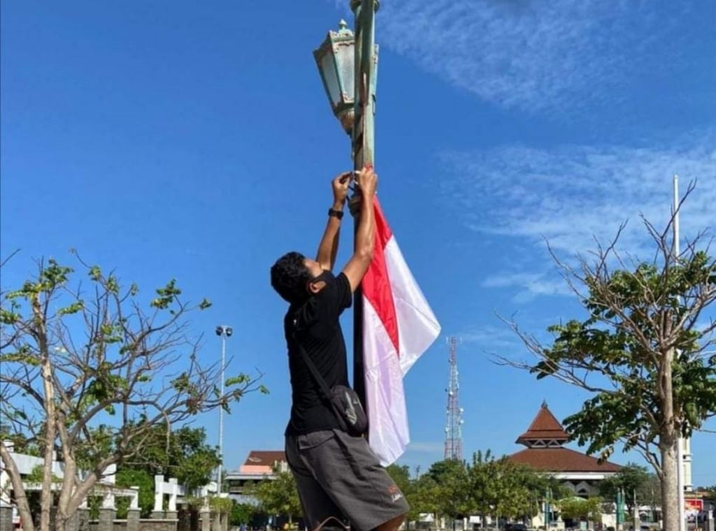 https://assetd.kompas.id/Y0c4NPq3uyzFYmiFAhWSol_qTcc=/1024x760/https%3A%2F%2Fkompas.id%2Fwp-content%2Fuploads%2F2020%2F08%2FAlun-Alun-Rembang_1597665541.jpeg