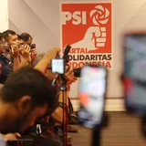 Antara Pertemuan Megawati-Dasco dan Pernyataan Jokowi Lebih Pilih PSI