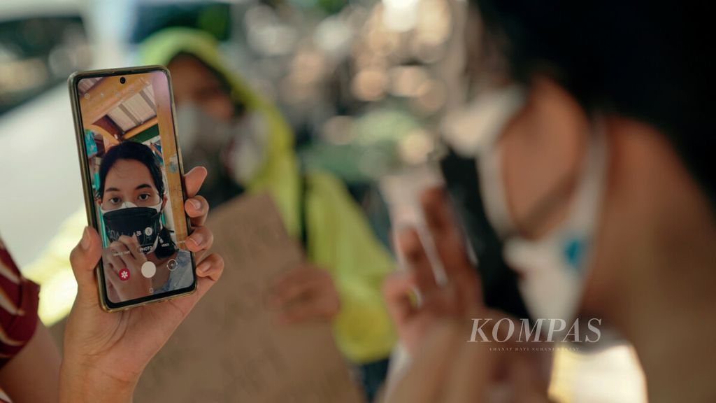 https://assetd.kompas.id/YNx6vKk7xIFL0IgiMEROsZgyqck=/1024x576/filters:watermark(https://cdn-content.kompas.id/umum/kompas_main_logo.png,-16p,-13p,0)/https%3A%2F%2Fkompas.id%2Fwp-content%2Fuploads%2F2021%2F09%2F20210916ags2_1631786337.jpg