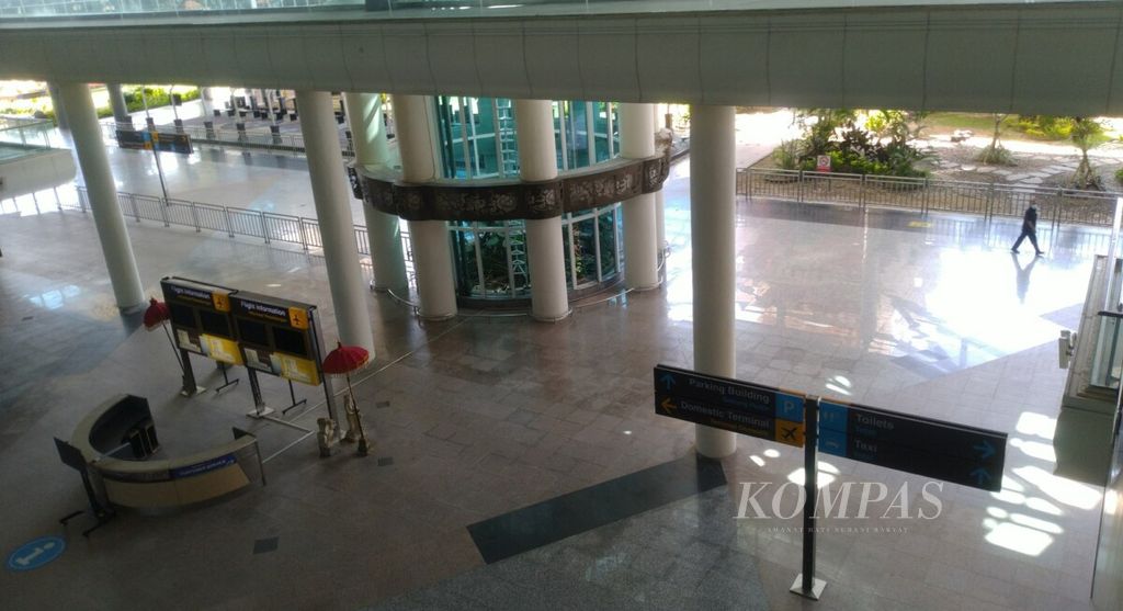 https://assetd.kompas.id/Yl2XwIHA6dZ8JYyqX062oRRVHF8=/1024x557/filters:watermark(https://cdn-content.kompas.id/umum/kompas_main_logo.png,-16p,-13p,0)/https%3A%2F%2Fkompas.id%2Fwp-content%2Fuploads%2F2021%2F08%2F20210818cokc-australia-fasilitasi-kepulangan-warga-asing_1629288841.jpg