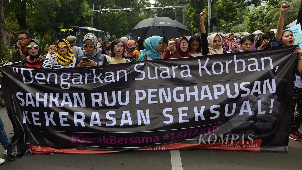 https://assetd.kompas.id/Yrg5Wsxd8pfaEJw-kbeLo4wtH5c=/1024x576/filters:watermark(https://cdn-content.kompas.id/umum/kompas_main_logo.png,-16p,-13p,0)/https%3A%2F%2Fkompas.id%2Fwp-content%2Fuploads%2F2018%2F12%2F20181221_ENGLISH-TAJUK_A_web_1545397621.jpg