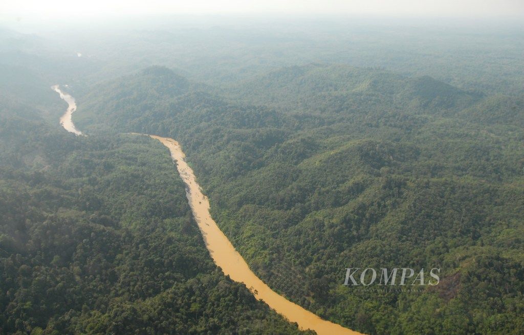 https://assetd.kompas.id/YyRPMlw3hFBsV3a3NEq6eN1UqaU=/1024x655/filters:watermark(https://cdn-content.kompas.id/umum/kompas_main_logo.png,-16p,-13p,0)/https%3A%2F%2Fkompas.id%2Fwp-content%2Fuploads%2F2019%2F10%2F2019%2F10%2Fad%2F00d%2FAND_0245JPG%2FAND_0245SILO.jpg