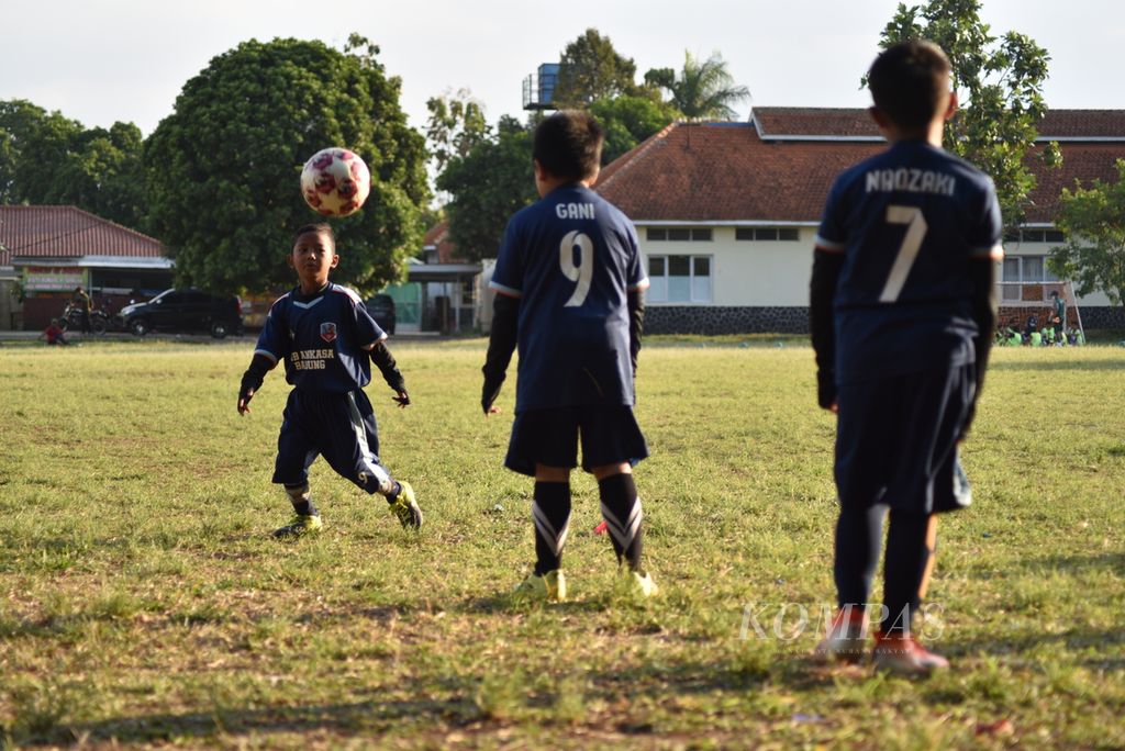 https://assetd.kompas.id/ZRKz_LOjVADhCpUw_-N7dAoaolg=/1024x684/filters:watermark(https://cdn-content.kompas.id/umum/kompas_main_logo.png,-16p,-13p,0)/https%3A%2F%2Fkompas.id%2Fwp-content%2Fuploads%2F2020%2F10%2F27cdb867-a7f0-4e81-997f-a29d687e01cf_jpg.jpg