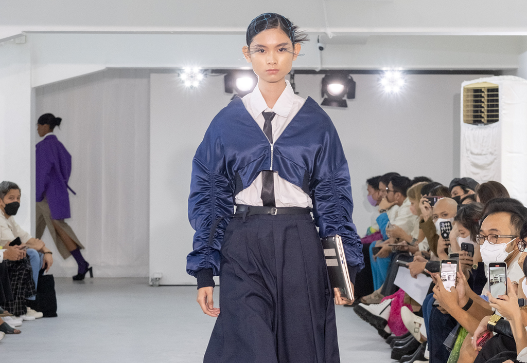 Studio Moral dengan tajuk Collection:01