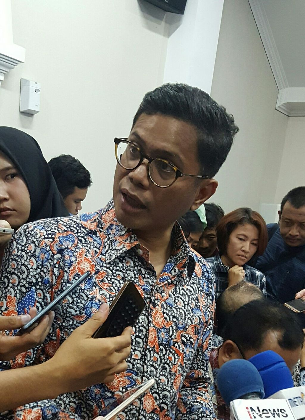https://assetd.kompas.id/ZvobuDnEXSUeeOHTIO5dZEqjumo=/1024x1410/https%3A%2F%2Fkompas.id%2Fwp-content%2Fuploads%2F2018%2F02%2F20180226_221251-1133x1560.jpg