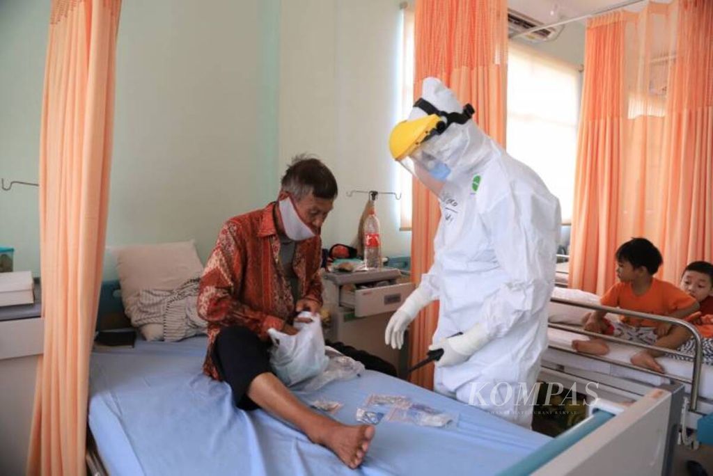 https://assetd.kompas.id/_LJYRuBAHZ5_uOVQfYzTUh4CT1A=/1024x684/filters:watermark(https://cdn-content.kompas.id/umum/kompas_main_logo.png,-16p,-13p,0)/https%3A%2F%2Fkompas.id%2Fwp-content%2Fuploads%2F2021%2F06%2F5383254b-c9ee-4104-b669-d5ee2e3810d4_jpeg.jpg