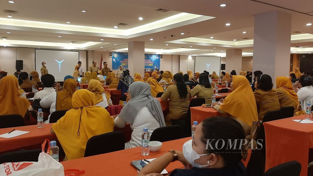 Sosialisasi Program Indonesia Pintar (PIP) dan bimbingan teknis aplikasi Sipintar jenjang SD negeri/swasta Kota Pontianak, Kalimantan Barat, Senin (13/3/2023).