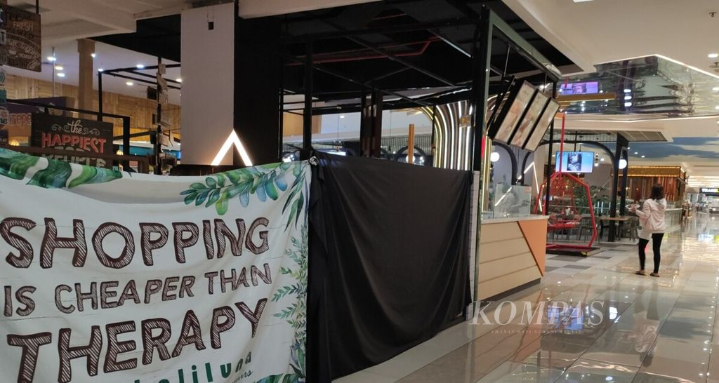 https://assetd.kompas.id/_cbswAB6IpTUiokW3Unh6bnaI1M=/1024x546/filters:watermark(https://cdn-content.kompas.id/umum/kompas_main_logo.png,-16p,-13p,0)/https%3A%2F%2Fkompas.id%2Fwp-content%2Fuploads%2F2021%2F09%2F20210909cokd-mal-dibuka-dengan-prokes-ketat_1631188134.jpg